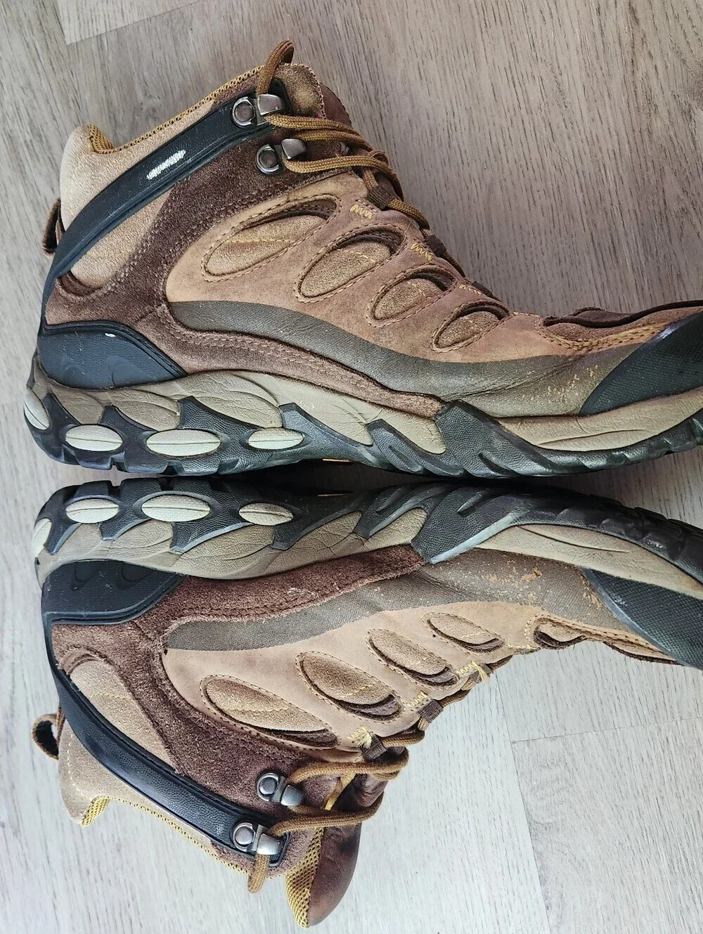 Merrell Refuge Core Mid Waterproof hiking boots men size 12 gorpcore camping